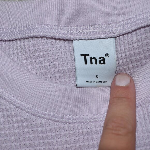 Aritzia TNA Purple Long-Sleeve - Picture 3 of 3